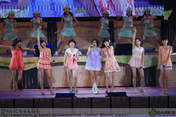 
Fukuda Kanon,


Katsuta Rina,


Mano Erina,


Nakanishi Kana,


S/mileage,


Takeuchi Akari,


Tamura Meimi,


Wada Ayaka,

