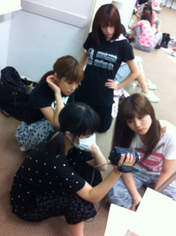 
Mori Saki,


Saho Akari,


Satou Ayano,


Sengoku Minami,


