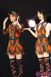 
Matsui Jurina,


Matsui Rena,

