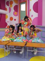 
blog,


Kadowaki Kanako,


Kato Yuuka,


Kishino Rika,


Yabushita Shu,


