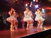 
AKB48,


Kawaei Rina,


Watanabe Mayu,

