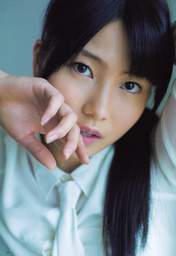 
Magazine,


Yokoyama Yui,

