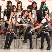 
Matsui Jurina,


Matsui Rena,


SKE48,


Takayanagi Akane,

