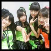 
blog,


Fukumura Mizuki,


Iikubo Haruna,


Ishida Ayumi,


Sayashi Riho,

