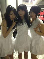 
blog,


Ishida Anna,


Kizaki Yuria,


Ogiso Shiori,

