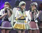 
Nito Moeno,


Shimazaki Haruka,


Yokoyama Yui,

