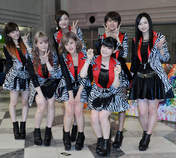 
Berryz Koubou,


Kumai Yurina,


Natsuyaki Miyabi,


Shimizu Saki,


Sudou Maasa,


Sugaya Risako,


Tokunaga Chinami,


Tsugunaga Momoko,

