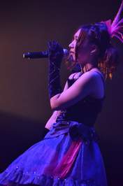 
Nakatsuka Tomomi,

