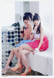 
Kushiro Rina,


Magazine,


Oota Yuuri,

