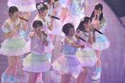 
HKT48,


Kodama Haruka,


Miyawaki Sakura,


Oota Aika,

