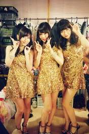 
blog,


Ishida Anna,


Kashiwagi Yuki,


Oba Mina,

