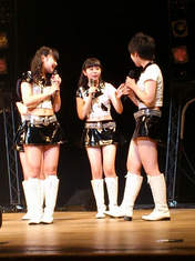 
Kaneko Rie,


Tanabe Nanami,


Yoshihashi Kurumi,

