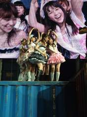 
blog,


Murashige Anna,


Oshima Yuko,


Watanabe Miyuki,

