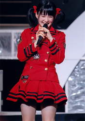 
Tsugunaga Momoko,

