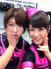 
blog,


Nakanishi Kana,


Takeuchi Akari,

