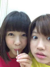 
blog,


Nakanishi Kana,


Takeuchi Akari,

