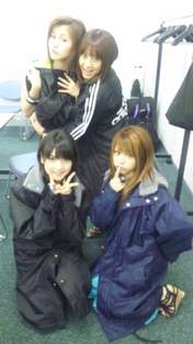 
blog,


Michishige Sayumi,


Mitsui Aika,


"Qian Lin, Linlin",


Tanaka Reina,

