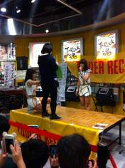 
Mori Saki,


Sekine Azusa,

