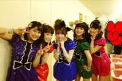 
blog,


Michishige Sayumi,


Mitsui Aika,


Niigaki Risa,


Takahashi Ai,


Tanaka Reina,

