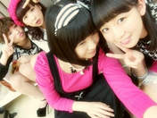 
blog,


Fukuda Kanon,


Katsuta Rina,


Nakanishi Kana,


Takeuchi Akari,

