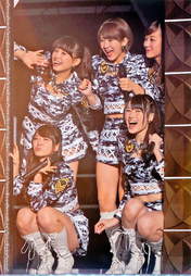 
C-ute,


Hagiwara Mai,


Nakajima Saki,


Okai Chisato,


Suzuki Airi,


Yajima Maimi,

