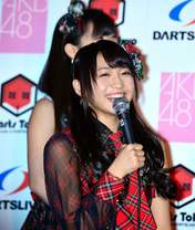 
Izuta Rina,


Kizaki Yuria,

