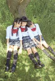 
Danbara Ruru,


Magazine,


Niinuma Kisora,


Ooura Hirona,

