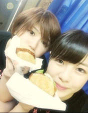 
blog,


Nakanishi Kana,


Takeuchi Akari,

