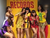 
Akiyama Yurika,


Kikkawa Yuu,


Okada Robin Shouko,


Satou Ayano,


Sekine Azusa,


Sengoku Minami,


