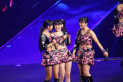 
Iikubo Haruna,


Michishige Sayumi,


Suzuki Kanon,

