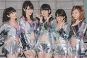 
C-ute,


Hagiwara Mai,


Nakajima Saki,


Okai Chisato,


Suzuki Airi,


Yajima Maimi,

