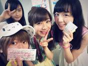 
blog,


Ishida Ayumi,


Katsuta Rina,


Sayashi Riho,


Takeuchi Akari,

