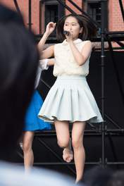 
Taguchi Natsumi,

