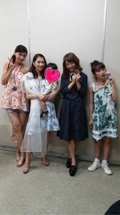 
blog,


Iida Kaori,


Kumai Yurina,


Takahashi Ai,

