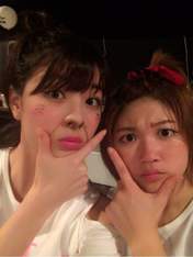 
blog,


Nakanishi Kana,


Takeuchi Akari,

