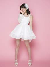 
Nakanishi Kana,

