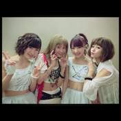 
blog,


Ikuta Erina,


Ishida Ayumi,


Niigaki Risa,


Takahashi Ai,

