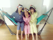 
blog,


Kawamoto Saya,


Mukaichi Mion,


Taniguchi Megu,

