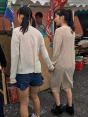 
Ichioka Reina,


Maeda Kokoro,


