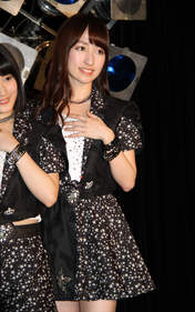 
Funaki Musubu,


Yamaki Risa,

