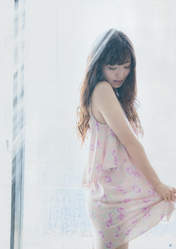 
Magazine,


Suzuki Airi,

