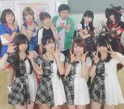 
Fukumura Mizuki,


Iikubo Haruna,


Ishida Ayumi,


Ogata Haruna,


Yaguchi Mari,

