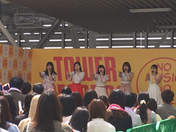 
Juice=Juice,


Kanazawa Tomoko,


Miyamoto Karin,


Miyazaki Yuka,


Takagi Sayuki,


Uemura Akari,

