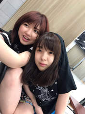 
blog,


Nakanishi Kana,


Takeuchi Akari,

