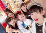 
blog,


Kamikokuryou Moe,


Kasahara Momona,


Murota Mizuki,


Sasaki Rikako,


Takeuchi Akari,

