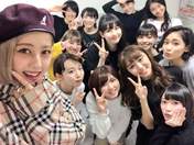 
ANGERME,


Funaki Musubu,


Kamikokuryou Moe,


Kasahara Momona,


Katsuta Rina,


Kawamura Ayano,


Miyamoto Karin,


Murota Mizuki,


Nakanishi Kana,


Natsuyaki Miyabi,


Sasaki Rikako,


Takeuchi Akari,


Wada Ayaka,

