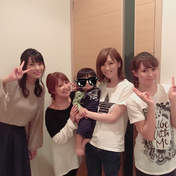 
Takagi Sayuki,


Yaguchi Mari,


Yajima Maimi,


Yoshizawa Hitomi,

