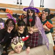 
Arai Manami,


Furukawa Konatsu,


Mori Saki,


Saho Akari,


Sekine Azusa,


UpFront Girls,

