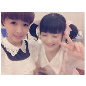 
Shimizu Saki,


Tsugunaga Momoko,

