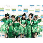 
Fujimoto Miki,


Michishige Sayumi,


Takahashi Ai,


Tanaka Reina,


Yaguchi Mari,


Yoshizawa Hitomi,

